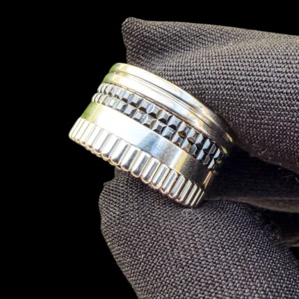 Anel Boucheron Quatre Black Edition em Ouro Branco com PVD!