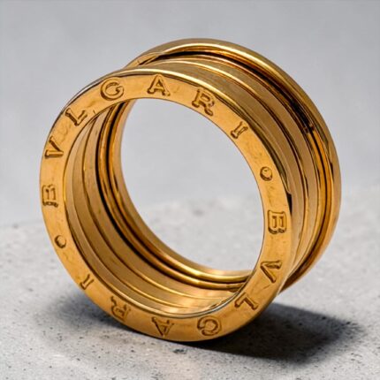 Anel Bvlgari B.zero1 em Ouro Amarelo , 4 aros e tamanho 66!