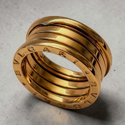 Anel Bvlgari B.zero1 em Ouro Amarelo 4 aros e tamanho 57!