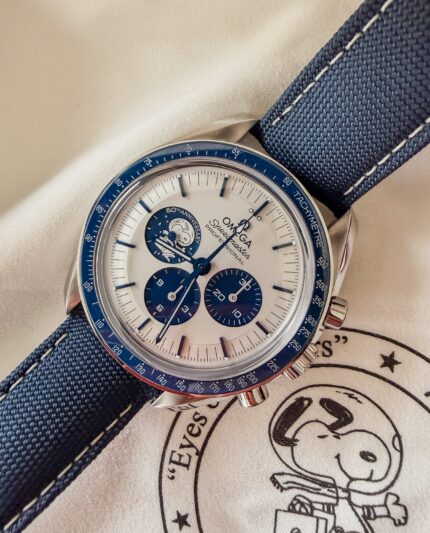 Omega Speedmaster MoonWatch Snoopy, Série de Aniversário, 2025 e Completo