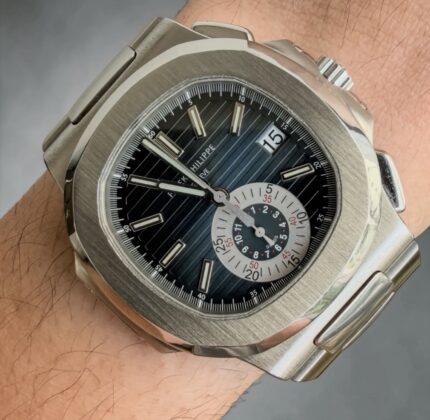 Patek Philippe Nautilus 5980 Chronograph, Aço, Mostrador Azul e Full Set