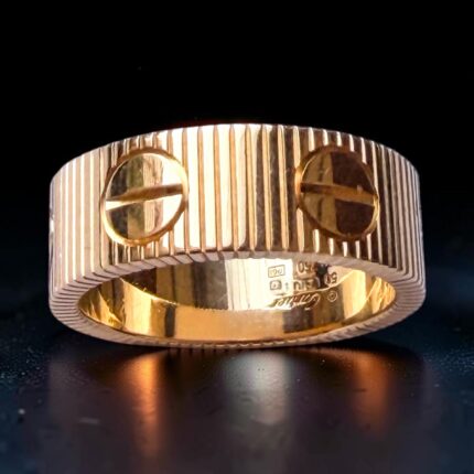 Anel Cartier Love Unlimited em Ouro Amarelo e Modelo Nova!
